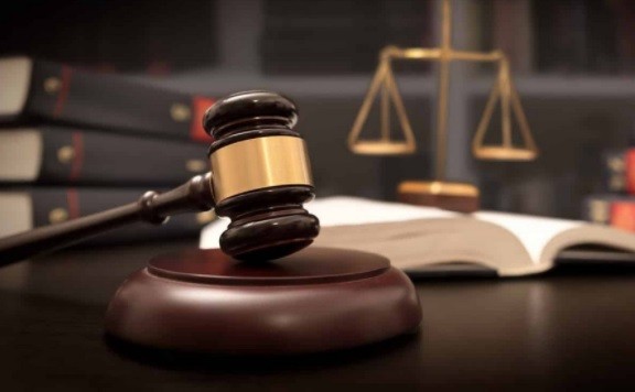 Pháp luật là gì ? Đặc điểm, đặc trưng cơ bản của pháp luật ?